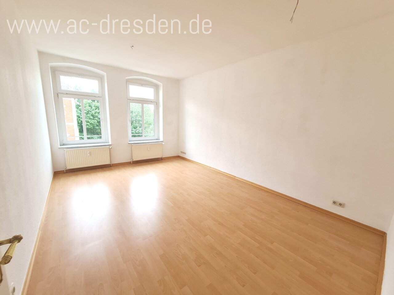 *** SOMMERAKTION - 3 Monate mietfrei *** Helle großzügige 2-Raum-Wohnung mit Einbauküche im Stadtteil Schlosschemnitz
