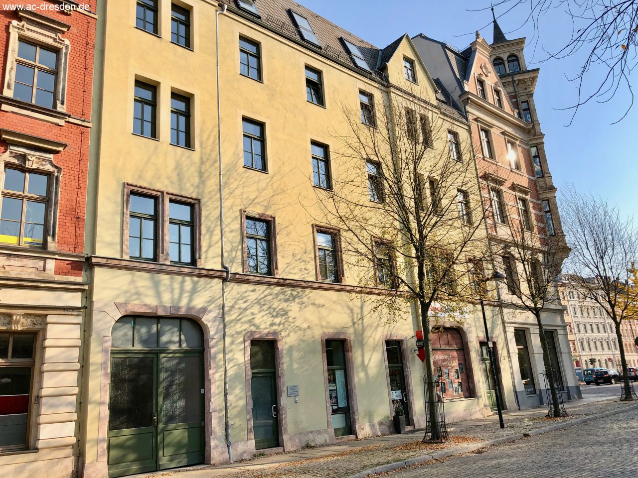 Charmante und lichtdurchflutete 2-Zimmer-Wohnung in saniertem Gründerzeithaus im Herzen von Chemnitz