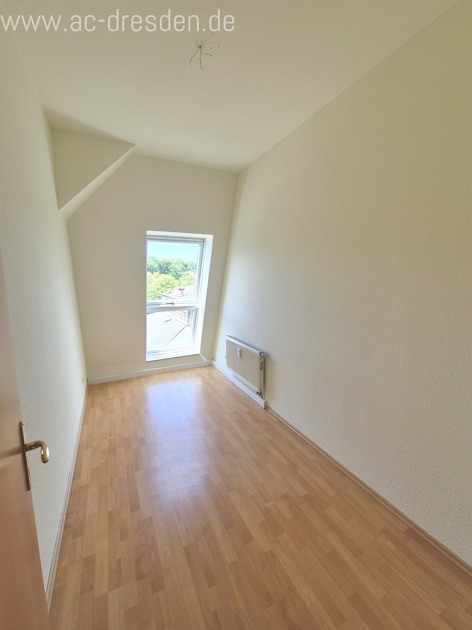 Charmante und lichtdurchflutete 2-Zimmer-Wohnung in saniertem Gründerzeithaus im Herzen von Chemnitz