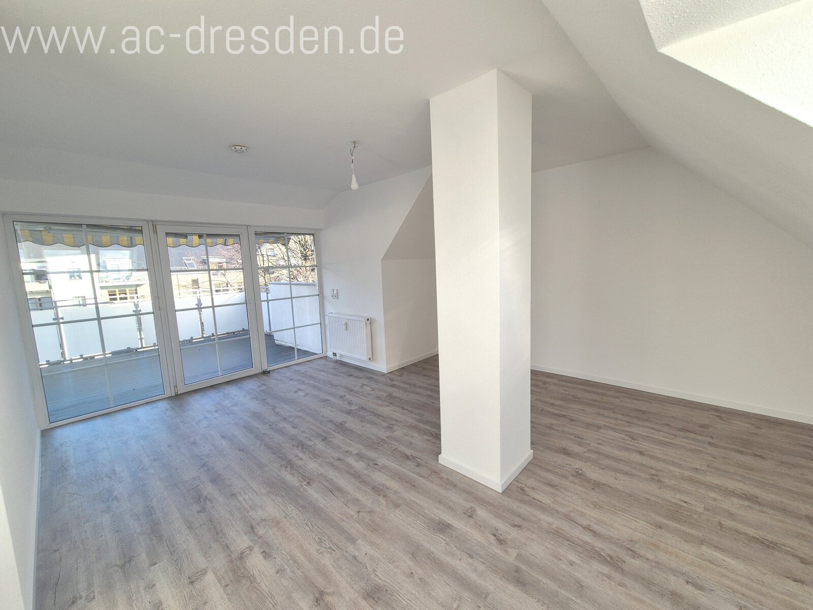 Geräumige, helle und ruhige DG-3-Zimmer-Wohnung (117 m²) in einem liebevoll sanierten Gründerzeithaus im Stadtteil Chemnitz-Hilbersdorf