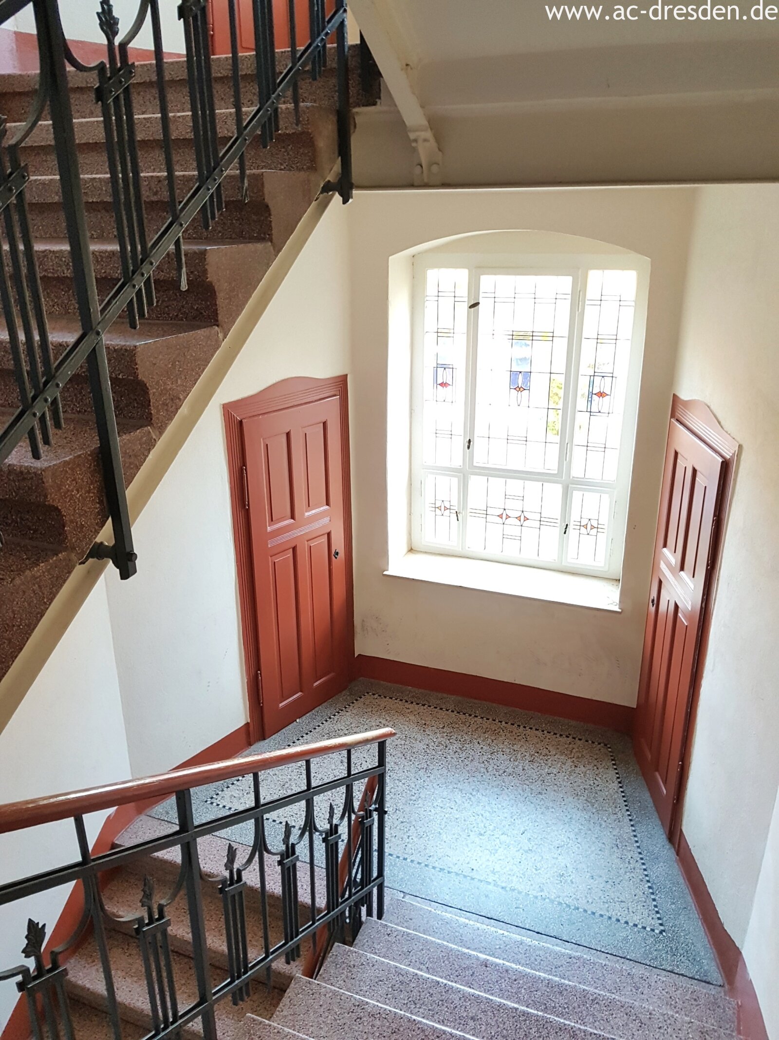 Helle 4-Raum-Wohnung mit  Balkon im kernsanierten Gründerzeithaus im Lutherviertel