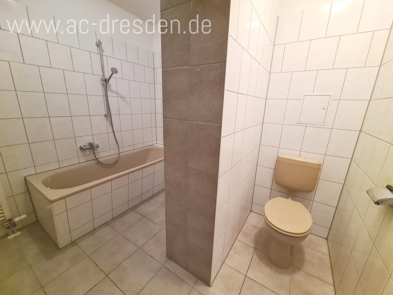 Nice and bright 2-rooms-flat in a refurbished historical multi-family-house in Chemnitz-Lutherviertel