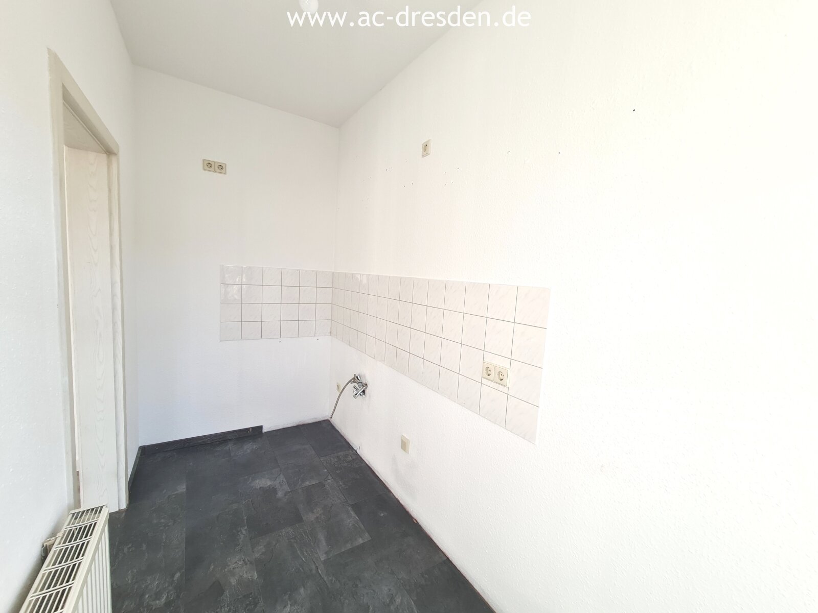 very nice 1-room-flat in a refurbished historical multi-family-house close to the City-Centre of Chemnitz