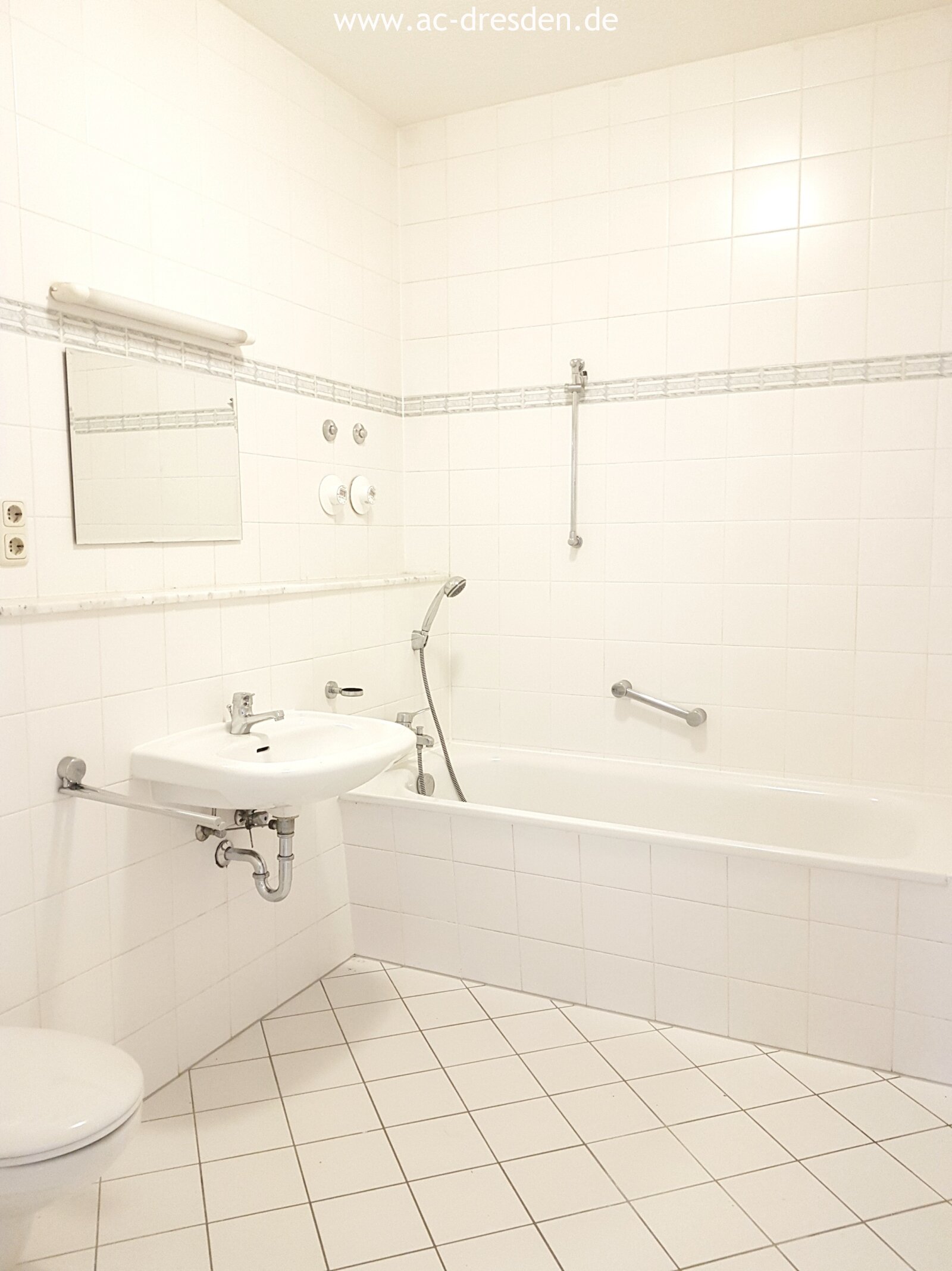 Bright 2-rooms-flat in a refurbished multi-family-house in Chemnitz-Kassberg