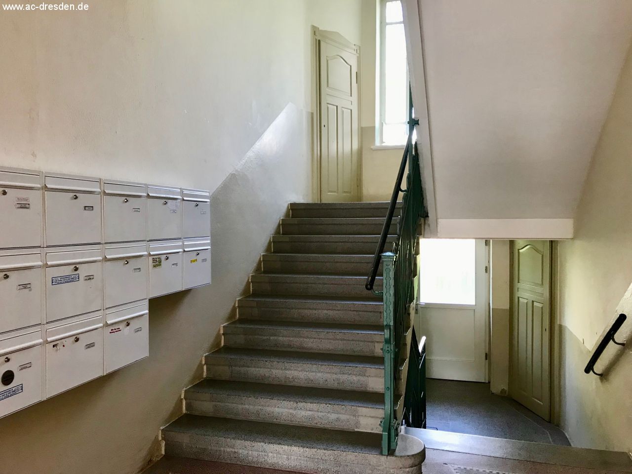 Bright quiet 2-rooms-apartment with balcony in a refurbished multi-family-house in Chemnitz-Bernsdorf