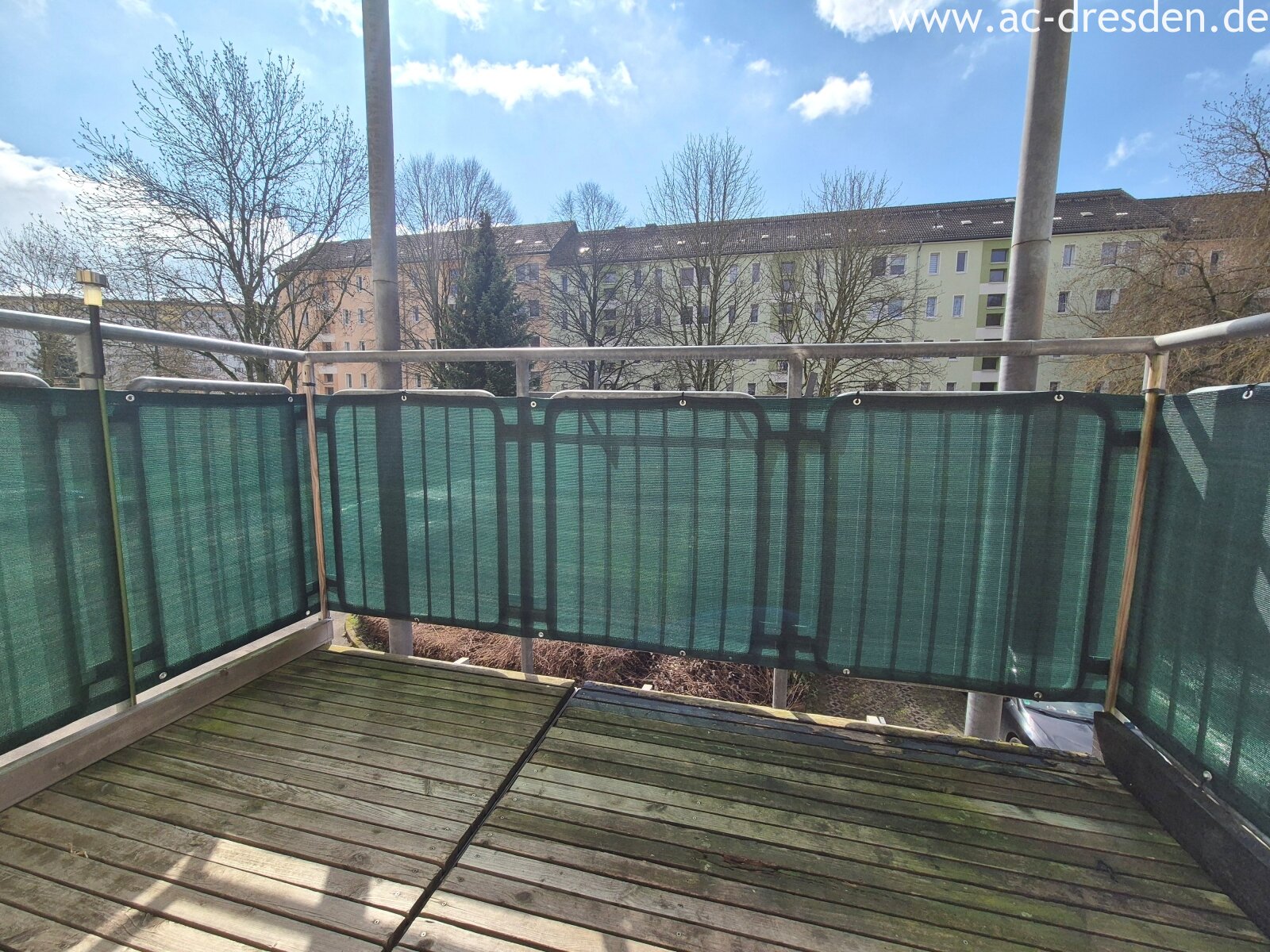 Nice and bright 2-rooms-flat in a refurbished historical multi-family-house in Chemnitz Sonnenberg