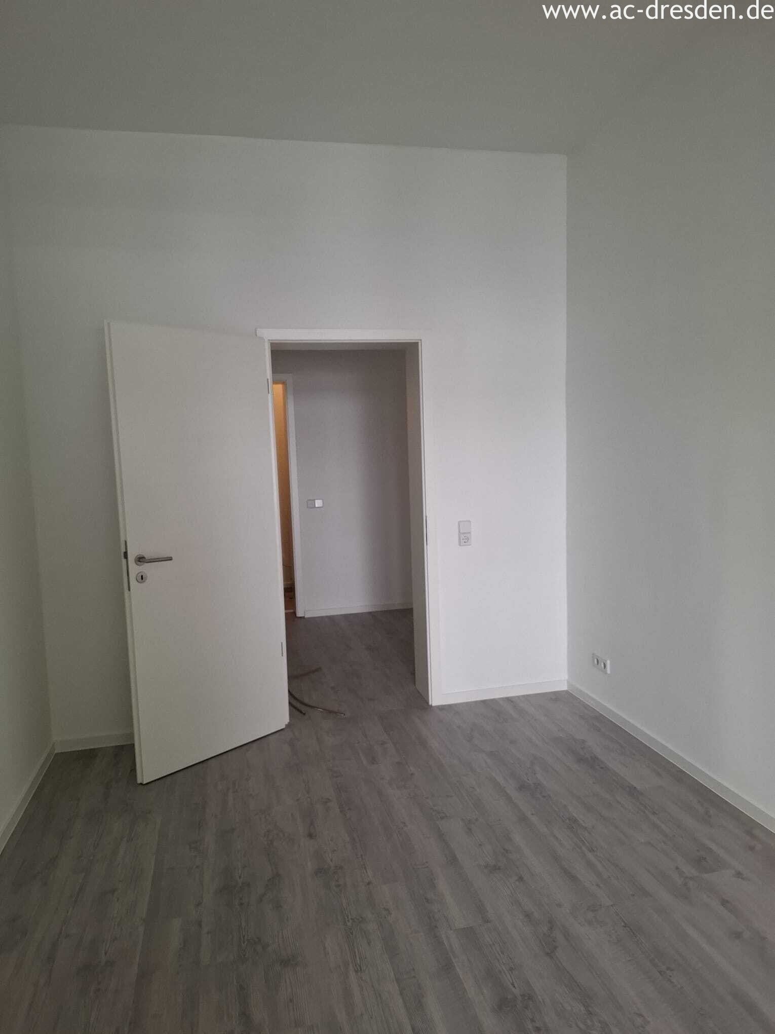 Very nice 2-rooms-flat in a refurbished historical multi-family-house close to the City-Centre of Erfurt