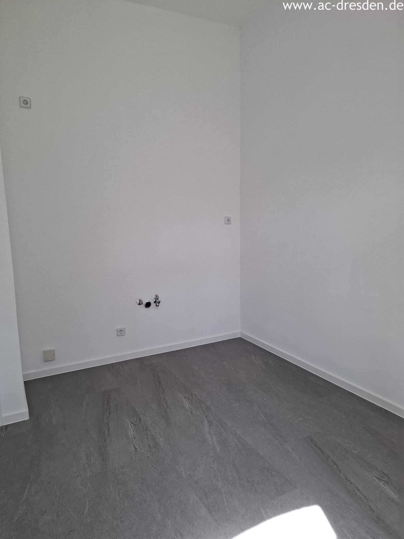 Very nice 2-rooms-flat in a refurbished historical multi-family-house close to the City-Centre of Erfurt