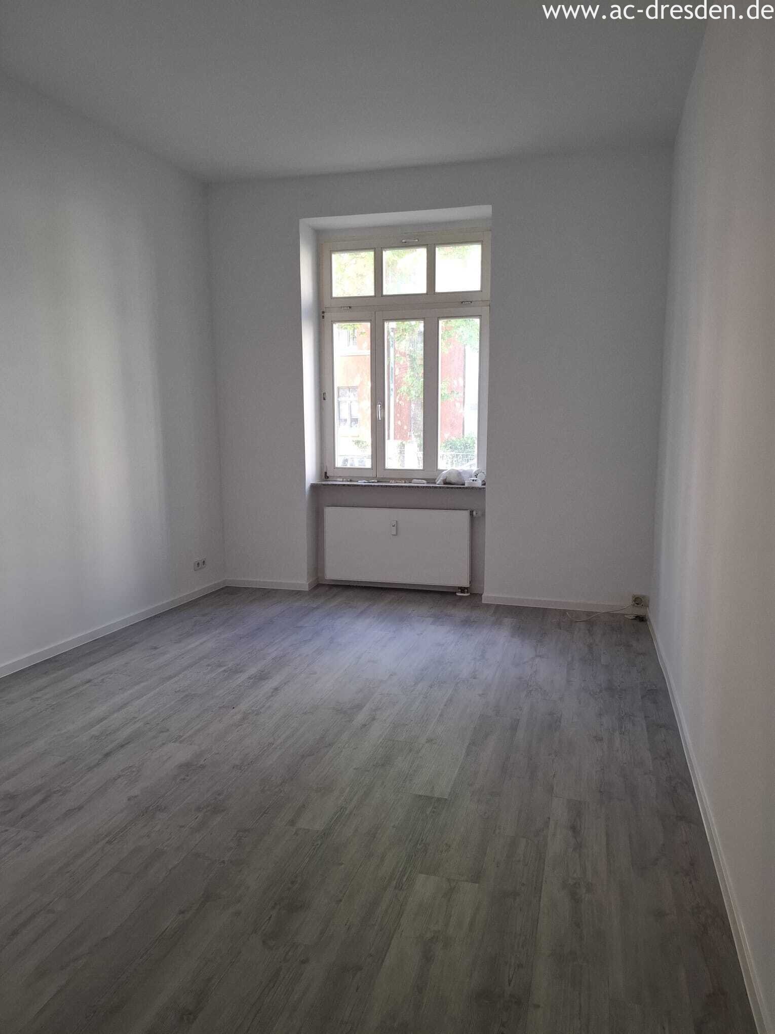 Very nice 2-rooms-flat in a refurbished historical multi-family-house close to the City-Centre of Erfurt