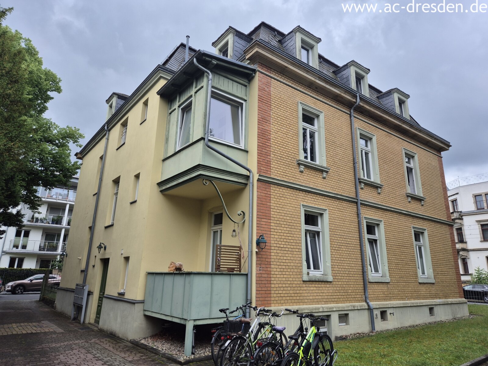 Commercial Space in Dresden-Blasewitz: Ideal for Startups or Practices