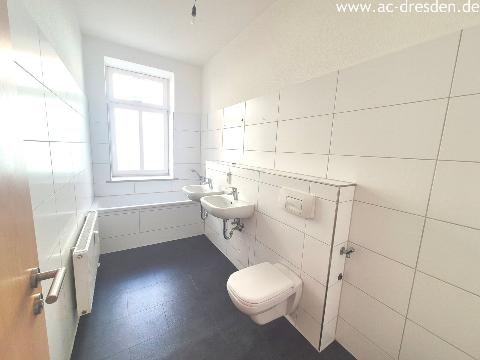 Geräumige 4 Zimmer Wohnung in der Reinhardstraße inklusive Balkon