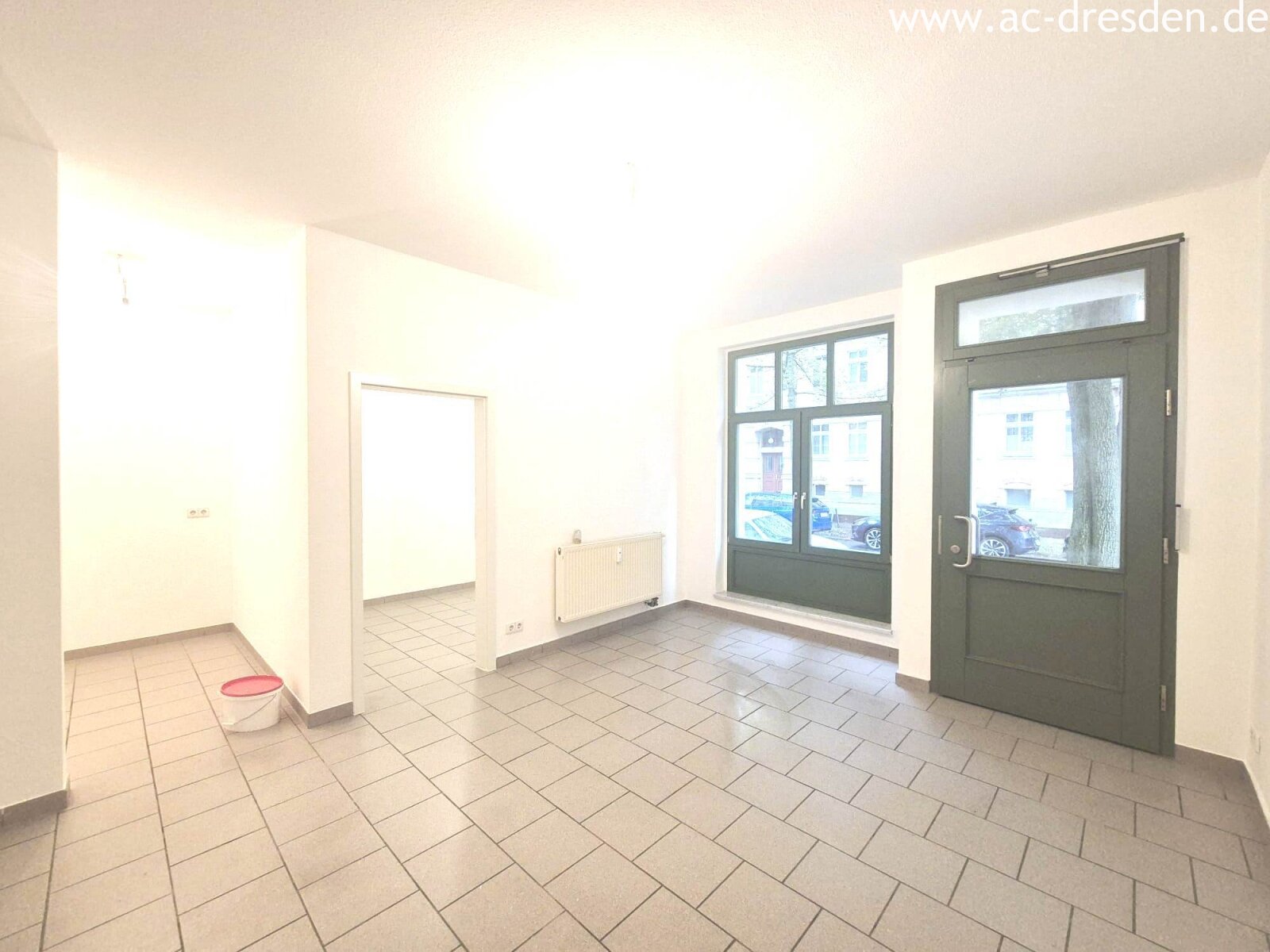 Very nice 1,5-rooms-flat in refurbished historical multi-family-house close to the City-Centre of Chemnitz