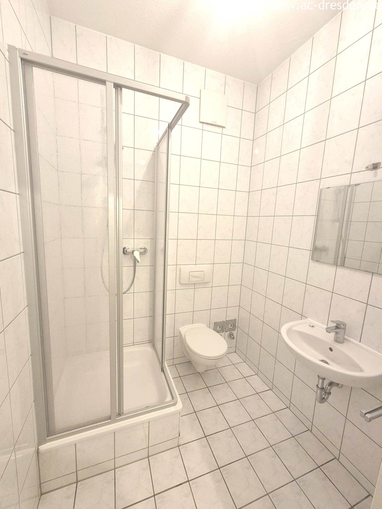Very nice 2-rooms-office in a refurbished historical multi-family-house close to the City-Centre of Chemnitz