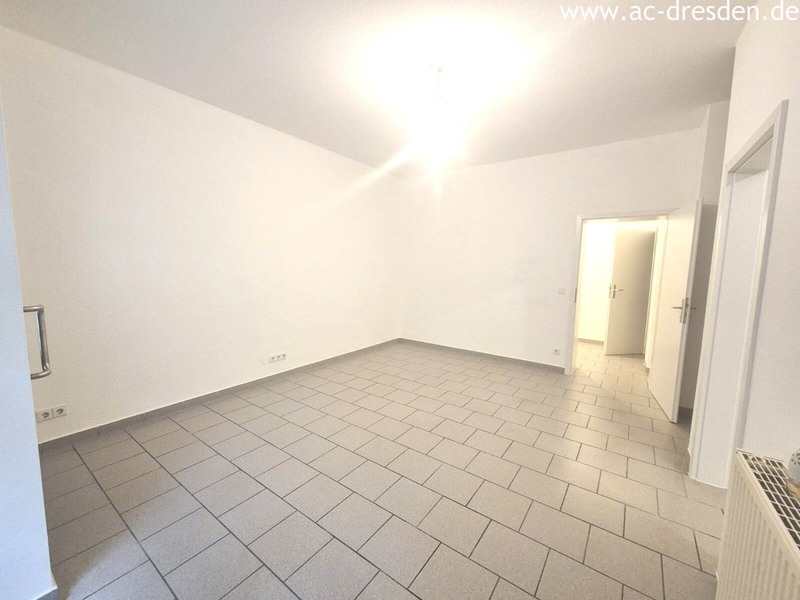 Very nice 2-rooms-office in a refurbished historical multi-family-house close to the City-Centre of Chemnitz