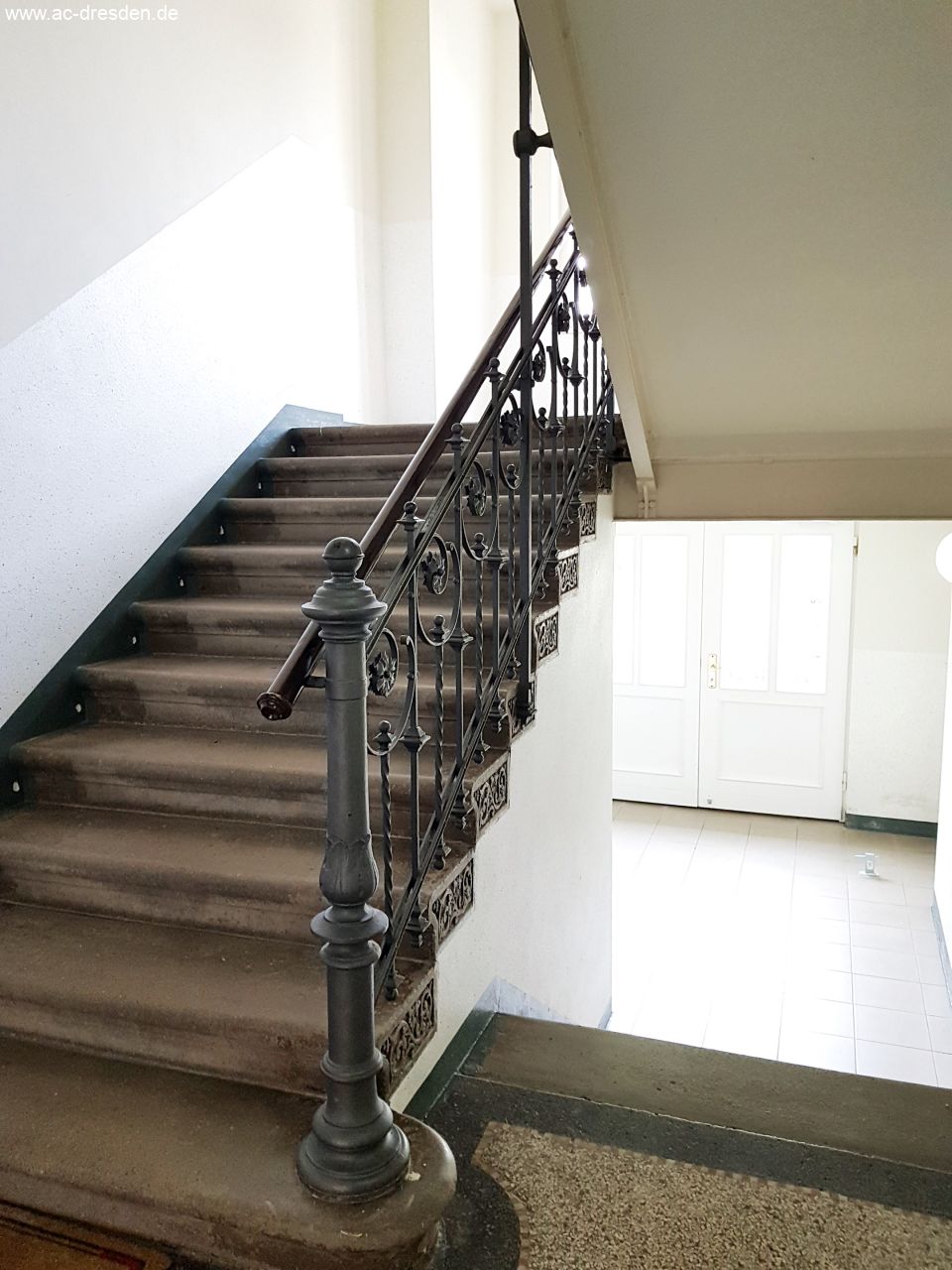 Modern 1-room-flat in a refurbished multi-family-house in Chemnitz-Kassberg