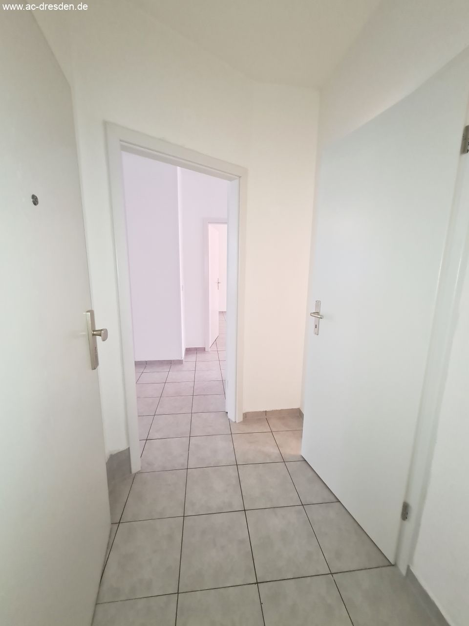 Bright 2-rooms-flat in a refurbished historical multi-family-house in Chemnitz Hilbersdorf 