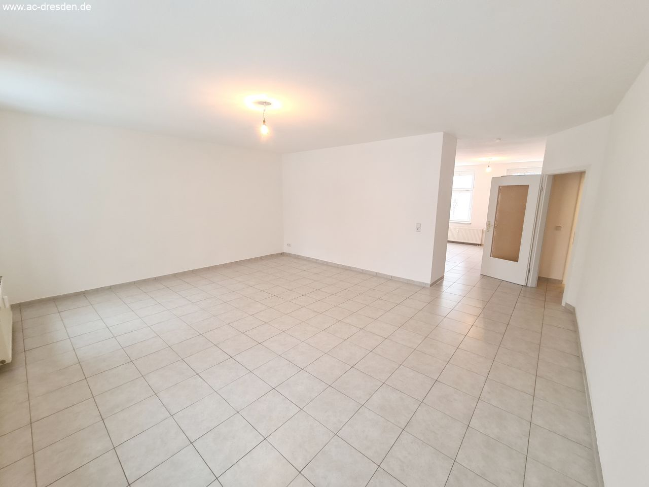 Bright 2-rooms-flat in a refurbished historical multi-family-house in Chemnitz Hilbersdorf 