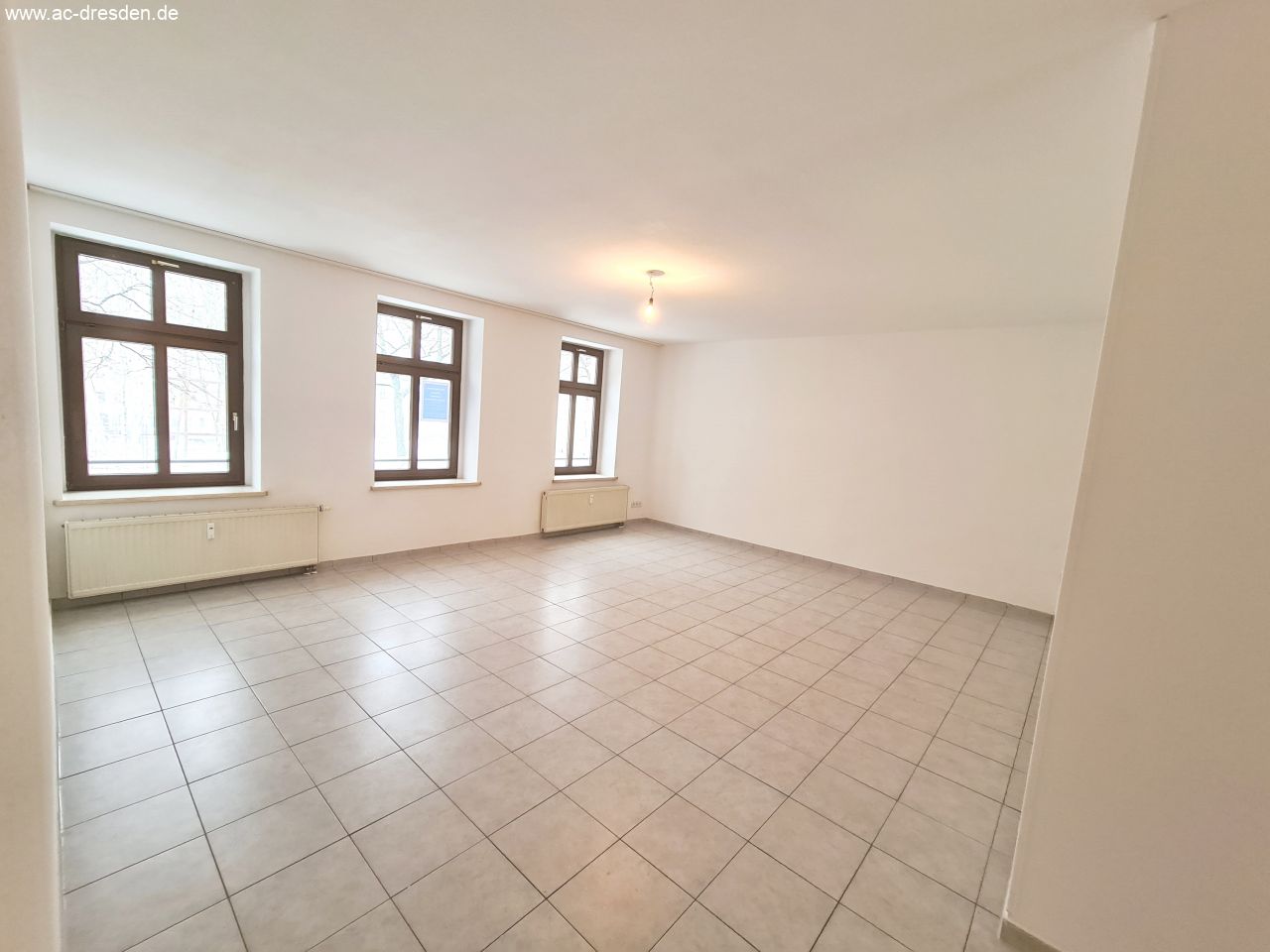 Bright 2-rooms-flat in a refurbished historical multi-family-house in Chemnitz Hilbersdorf 